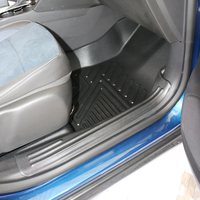 Tapis de sol en TPE antidérapant 5D en gros d'usine, tapis de voiture personnalisés pour Toyota Corolla Cross