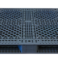 Palette en plastique robuste pour entrepôt avec surface grillagée et base en forme de cadre pour la manutention des matériaux