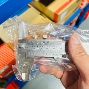 Calibradores <span class=keywords><strong>Vernier</strong></span> <span class=keywords><strong>Mitutoyo</strong></span> Originales Hechos en Japón 530-312 530-118 530-119 Rango 0-150/200/300mm 0-<span class=keywords><strong>6</strong></span>"/8"/12" Graduación 0.02mm/.001" - Product Image 3