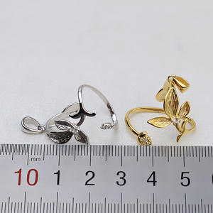 Collier en argent S925 fait main avec pendentif papillon baroque et perle en forme de femme, 1434 perles en vrac, accessoire - Product Image 3