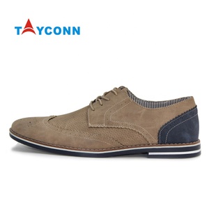 Chaussures de Derby en daim pour hommes, chaussures plates décontractées à bout pointu à lacets, chaussures d'affaires formelles - Product Image 6