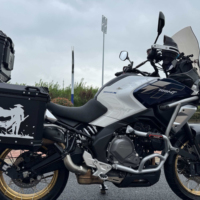 CFMOTO 700MT Street Motorcycle With 700cc 50kW Four Stroke Parallel Twin Engine and Kick Start J.Juan Brake System ABS