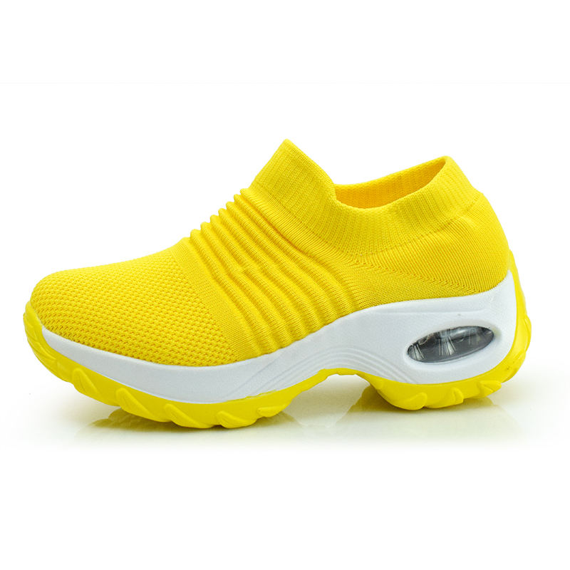 สีเหลือง