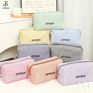 YOUSUN Sac de maquillage brodé en fil bulle personnalisé, sac de toilette rayé mignon pour femmes – Grande vente - Product Image 3