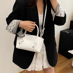 Petit <span class=keywords><strong>sac</strong></span> <span class=keywords><strong>à</strong></span> <span class=keywords><strong>main</strong></span> en <span class=keywords><strong>cuir</strong></span> PU avec bandoulière pour un usage quotidien décontracté - Product Image 4