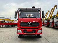 Camion-grue multi-essieux Shacman 12 tonnes avec pompe de boîte de vitesses haute capacité et bras Zoomlion à cinq sections, haute efficacité pour le port