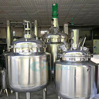 Cuve de mélange industrielle CE de 2000 L en acier inoxydable 304L 316L pour produits chimiques liquides, avec agitateur et chauffage enveloppé, type réacteur