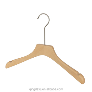 Bán buôn sồi khách sạn gỗ giặt biểu tượng tùy chỉnh không trượt bằng gỗ phù hợp với áo rộng vai móc váy áo sơ mi quần áo móc - Product Image 1