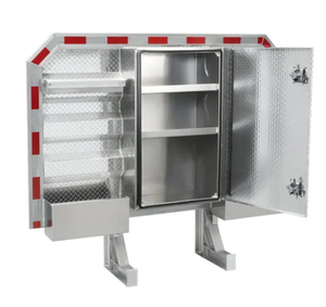 Support de fixation pour camion 68" x 80" avec boîte, 2 supports de chaînes <span class=keywords><strong>et</strong></span> plateau, protections de cabine à une porte pour semi-remorques - Product Image 1