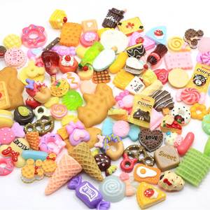 100 Pezzi Cabochon in Resina con Disegni di Dolci, Caramelle, Ciambelle, Biscotti e <span class=keywords><strong>Torte</strong></span>, Decorazioni per Artigianato - Product Image 3