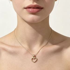 Collar de cadena fina chapado en oro de 18 quilates al por mayor con colgante de corazón hueco de circonita y candado de corazón, joyería delicada para mujer - Product Image 4