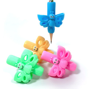 <span class=keywords><strong>Corrector</strong></span> <span class=keywords><strong>de</strong></span> Agarre <span class=keywords><strong>de</strong></span> Lápiz <span class=keywords><strong>de</strong></span> Silicona para Niños, Ayuda Ergonómica para la Escritura para Mejorar la Postura <span class=keywords><strong>de</strong></span> Escritura <span class=keywords><strong>de</strong></span> los Estudiantes - Product Image 2