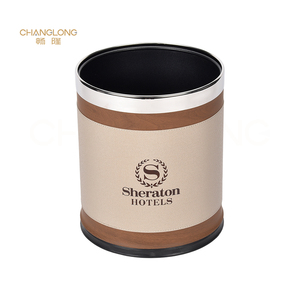 Poubelle ronde à double paroi en cuir et acier inoxydable avec finition chromée, durable et écologique pour hôtel et usage domestique - Product Image 1