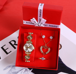 Boîte à bijoux de luxe rouge en velours en forme de cœur avec rose en savon pour anniversaire, mariage, cadeau d'anniversaire - Product Image 6