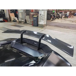 Lamborghini Evo 2019-2024 améliorée avec de nouveaux déflecteurs de turbulences en fibre de carbone - Product Image 5