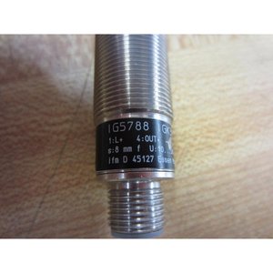 เซ็นเซอร์วัดระยะแบบเหนี่ยวนำ Ifm รุ่น IG5788 10...36V DC PNP ขั้วต่อแบบสกรู ป้องกันสัญญาณรบกวน ตัวเรือนทองเหลืองชุบโครเมียม - Product Image 2