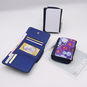 Cartera triple de viaje con logotipo personalizado, diseño de vaquero por sublimación a la moda Unisex con cierre de cremallera, forro de lona de longitud corta - Product Image 2