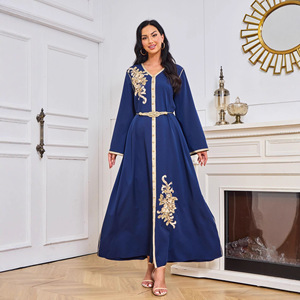 Robe élégante en polyester à col en V et manches classiques, imprimée, avec broderie de diamants thermocollé<span class=keywords><strong>s</strong></span> et estampage, pour femme, toutes saisons, style Dubaï - Product Image 4