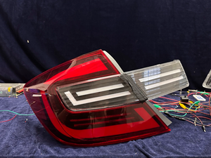 Luci Posteriori LED Modificate di Alta Qualità per <span class=keywords><strong>Ci</strong></span>-vic Nona Generazione, Fanali Posteriori LED Personalizzati per Auto - Product Image 4