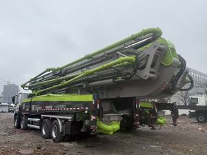 Pompe à béton sur camion Zoomlion 62m 60m d'occasion avec moteur diesel, modèle 2021, à vendre à Shanghai - Product Image 2