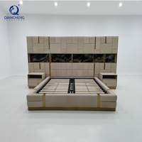 Ensemble de chambre à coucher de luxe italien moderne, lit double king-size, meubles en cuir, meubles en bois, designer, ensemble de meubles italiens de luxe