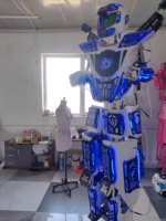 Costume de robot sur échasses LED RGB, tenue de cosplay géante lumineuse pour spectacle de rue, défilé en boîte de nuit, événement, spectacle