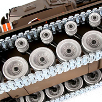 Almanya Panzer IV savaş tankı 1:18 ölçek Metal PRO sürüm tankı modeli 2.4Ghz savaş RC tankları çekim PP & su mermisi hobi hediye