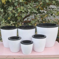 Pot Bunga Self Watering, Pot Tanaman Self Watering untuk Taman Luar Ruangan Berkualitas Tinggi Putih Modern Penyangga Tanaman Permukaan Halus Mengkilap