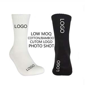 Chaussettes de sport pour hommes, respirantes, en coton, à logo personnalisé, fabriquées directement en usine, design personnalisé, chaussettes de sport à la cheville pour hommes - Product Image 3