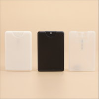 Bouteilles de parfum en plastique PP de 20 ml avec logo personnalisé, format carte de crédit, mini flacon de voyage en forme de carte, vaporisateur de parfum à fine brume