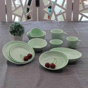 Vaisselle en céramique vert clair de Style frais, service de vaisselle en porcelaine avec assiettes rondes pour <span class=keywords><strong>Restaurant</strong></span> à domicile - Product Image 1