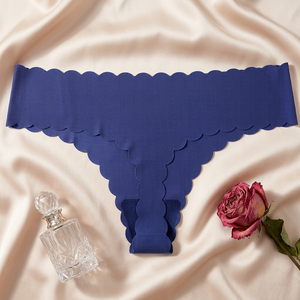 Tanga sin costuras para mujer, con borde ondulado, invisible, de color sólido, transpirable, para deportes, yoga, ropa interior tipo G-string. - Product Image 3