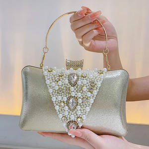 Nuevo bolso de cena con incrustación de diamantes, bolso de mano para mujer europea y americana, bolso de banquete, vestido versátil, bolso de noche - Product Image 5