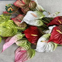 Bunga Artificial PU Anthurium Tekstur 3D Kecil Putih Bird of Paradise Bunga Lotus Dekorasi Rumah Rangkaian Hari Valentine