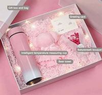 Coffret Cadeau Promotionnel Rose : Tasse Intelligente et Bouteille Isotherme Style Affaires – Boîte Cadeau Économique pour Anniversaire de Femme