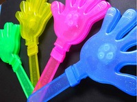 Prix de gros Clapet lumineux LED Light Up Hand Tappers Noisemaker Toys Party Toy For Spoots Concert Cheering
