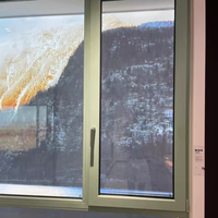 Fenêtres sur mesure insonorisées à battants inclinables en bois massif, aluminium composite et verre trempé pour villas, hôtels et églises