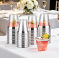 Gobelets en plastique transparent jetables robustes de 9 oz avec bordure argentée pour fêtes, mariages et anniversaires – Vente en gros