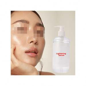 Petite ampoule Niacinamide sérum anti-taches <span class=keywords><strong>de</strong></span> rousseur blanchissant et hydratant du fabricant certifié <span class=keywords><strong>de</strong></span> soins <span class=keywords><strong>de</strong></span> la peau - Product Image 1