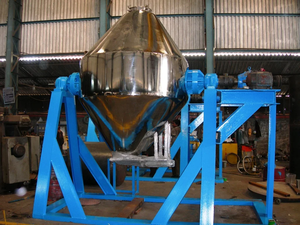 Sistema de Mezcladora de Doble Cono de Alto Rendimiento para una Mezcla Uniforme de Polvos a Granel con Bajo Consumo de Energía - Product Image 3