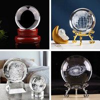 Vente en gros de sphères de cristal polies écologiques et de supports en verre en forme de trapèze pour la décoration de la maison