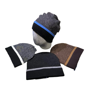 Gorro Casual Unisex de Acrílico con Bordado 3D y Estampado Digital, Estilo Red, Novedad de Otoño-Invierno para Comercio Exterior - Product Image 1