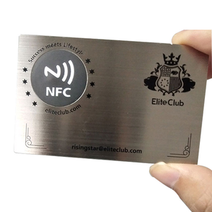 Carte de visite NFC métallique bleu marine mat de haute qualité - Product Image 4