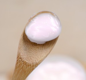 Бесплатный образец органического ухода за кожей лица, увлажняющий крем для лица с розой, крем для массажа лица - Product Image 3