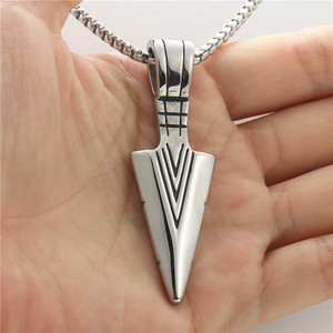 Pendentif lance en acier inoxydable, collier pour homme en or, style punk rétro 233057 - Product Image 3