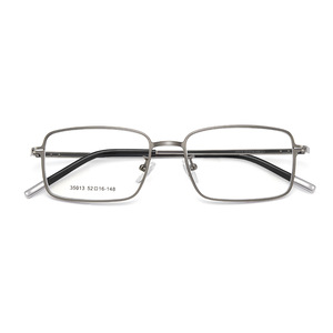 Montures de lunettes de vue rectangulaires style Voss 35013 en alliage léger unisexe avec verres en résine - Product Image 1