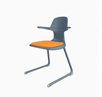 Chaise d'entraînement scolaire en plastique réglable en hauteur avec tablette intégrée, siège rembourré, base de rangement et roulettes pour salles de classe universitaires intelligentes