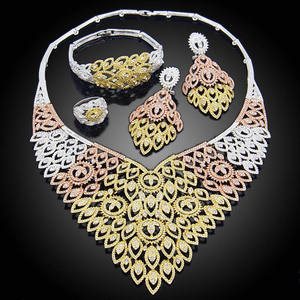 Yulaili-Conjuntos de joyas de oro de Dubái de alta calidad, cristal con forma de hoja Tricolor, collar grande, pendientes africanos, joyería de boda nigeriana - Product Image 2