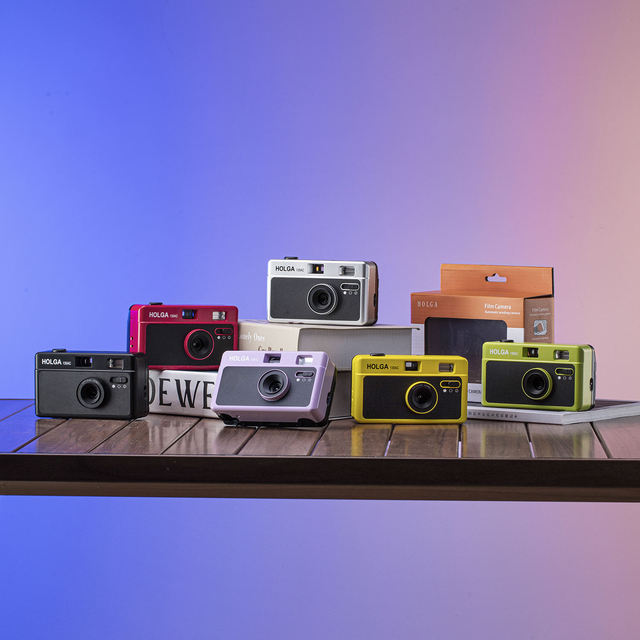 Holga 135AC Retro 35mm Film Camera Multi-Color Reusable Vintage Style