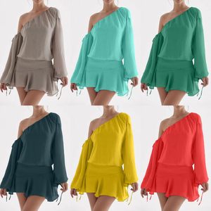Robe pour femme à une épaule en mousseline de soie à manches longues - Ourlet fluide à volants - Détail à nouer - Multicolore - Product Image 1